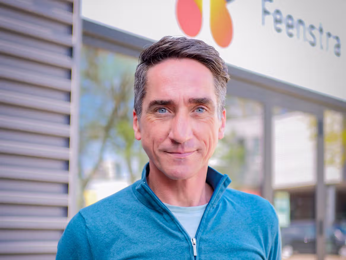 Maurice Sorel is verantwoordelijk voor contractbeheer bij Feenstra en begeleider van Trainees.